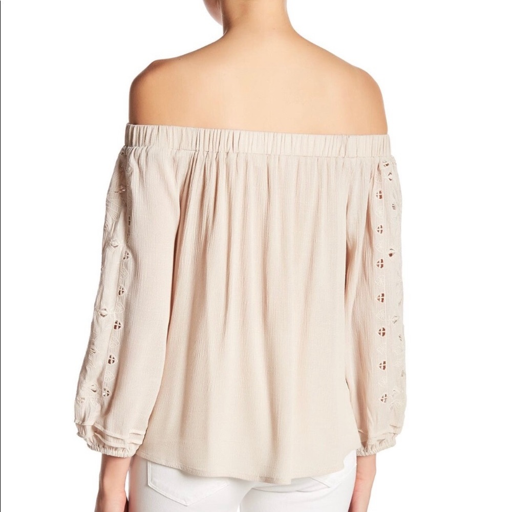 Astr embroidered off the shoulder top NWOT